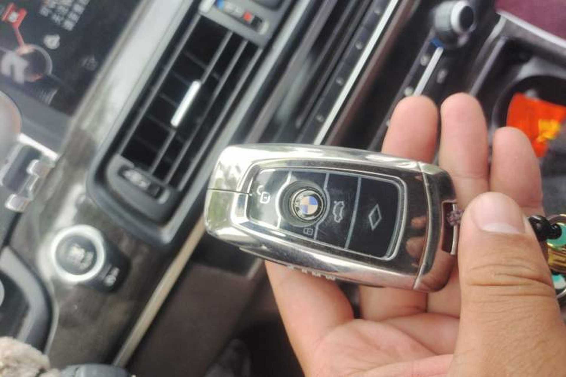 Used BMW 5 Series 2014 525Li Luxury Design Package Vehicle Key