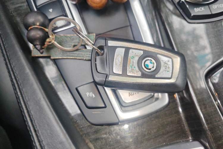 Used BMW 5 Series 2014 525Li Luxury Design Package Vehicle Key