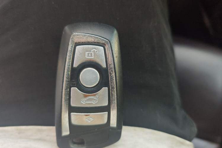 Used BMW 5 Series 2014 525Li Luxury Design Package Vehicle Key