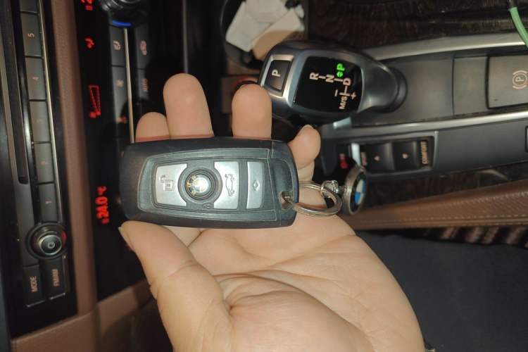 Used BMW 5 Series 2014 525Li Leading Model Vehicle Key