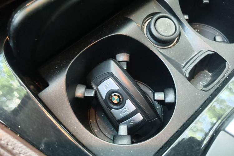 Used BMW 5 Series 2014 520Li Elegant Model Vehicle Key