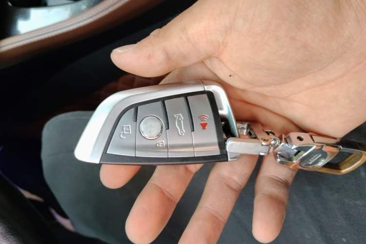 Used BMW 5 Series 2014 530Li Leading Model Vehicle Key