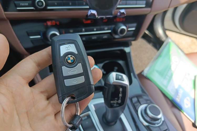Used BMW 5 Series 2014 520Li Elegant Model Vehicle Key