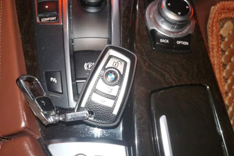Used BMW 5 Series 2014 525Li Leading Model Vehicle Key
