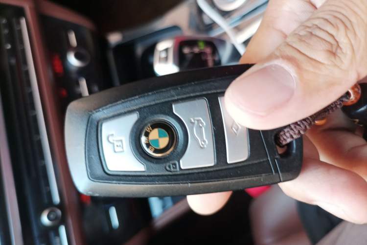 Used BMW 5 Series 2014 520Li Elegant Model Vehicle Key