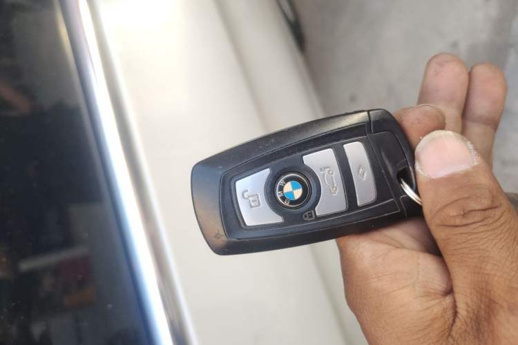 Used BMW 5 Series 2014 528Li Leading Model Vehicle Key