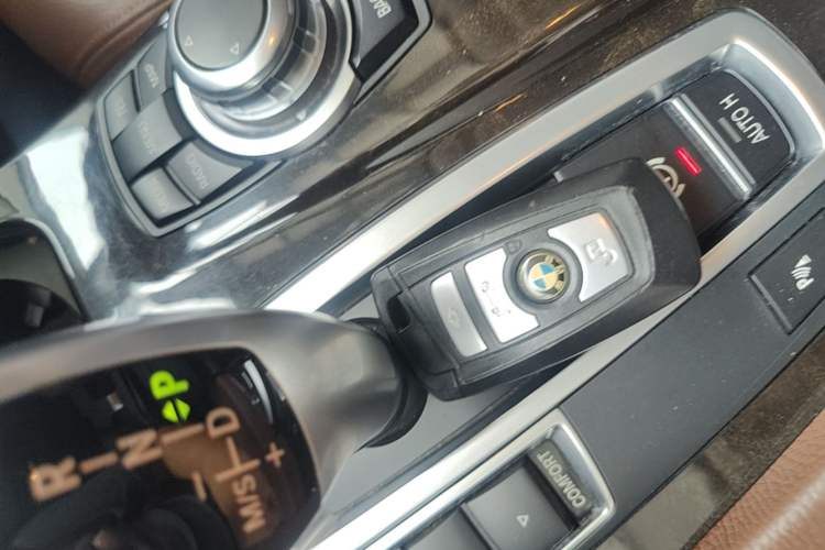 Used BMW 5 Series 2014 525Li Leading Model Vehicle Key