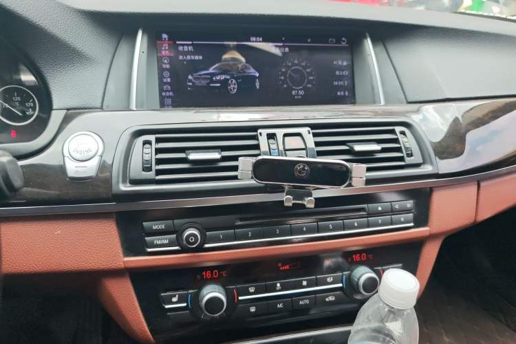 Used BMW 5 Series 2014 525Li Leading Model Audio And AC Panel
