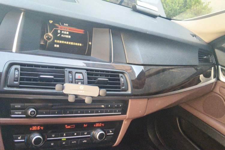 Used BMW 5 Series 2014 525Li Leading Model Audio And AC Panel