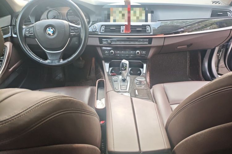 Used BMW 5 Series 2014 525Li Luxury Design Package Center Console