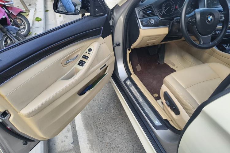 Used BMW 5 Series 2014 525Li Luxury Design Package Driver Seat