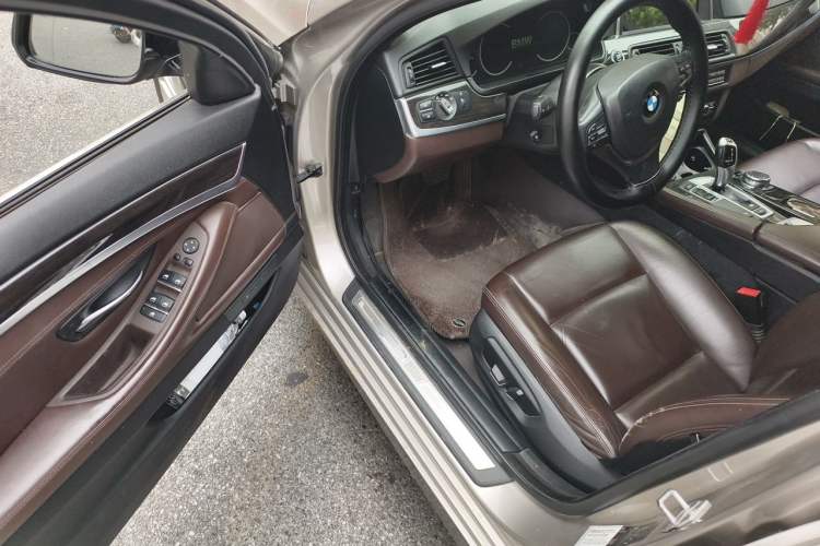 Used BMW 5 Series 2014 525Li Luxury Design Package Driver Seat