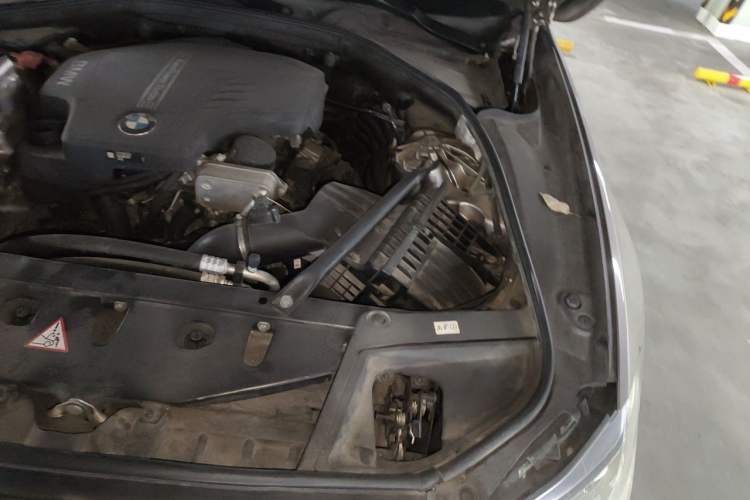 Used BMW 5 Series 2014 520Li Elegant Model Engine Bay Left