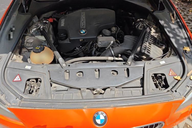 Used BMW 5 Series 2014 520Li Elegant Model Engine Bay