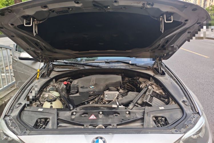 Used BMW 5 Series 2014 525Li Luxury Design Package Engine Bay