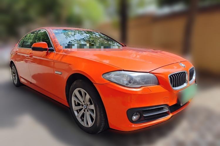 Used BMW 5 Series 2014 520Li Elegant Model Front Right 45 Deg
