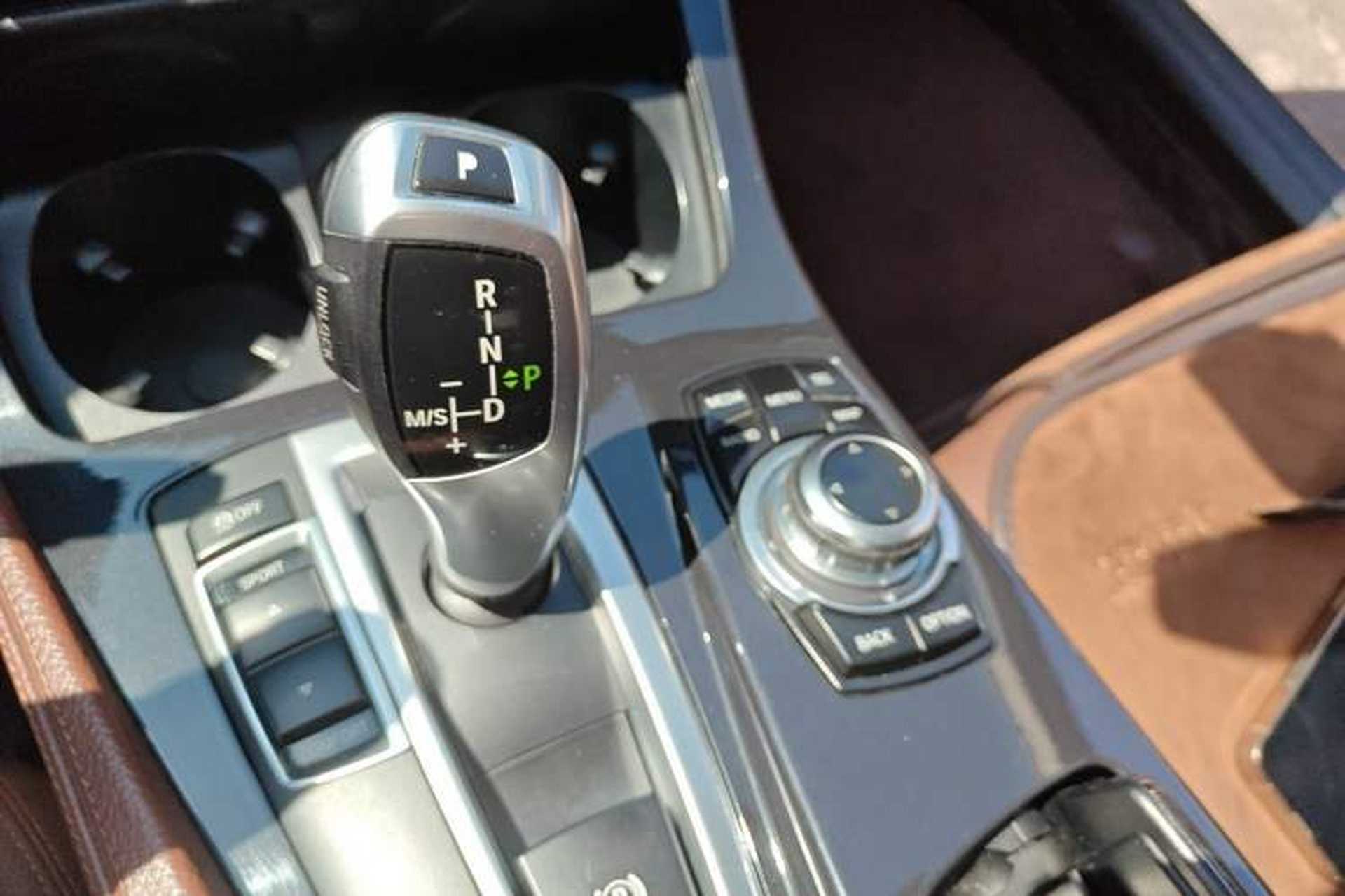 Used BMW 5 Series 2014 520Li Elegant Model Gear Lever