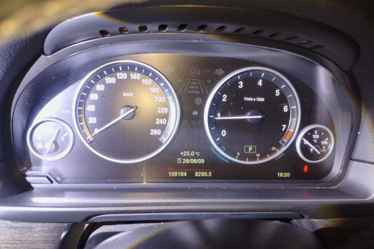 Used BMW 5 Series 2014 525Li Luxury Design Package Instrument Cluster