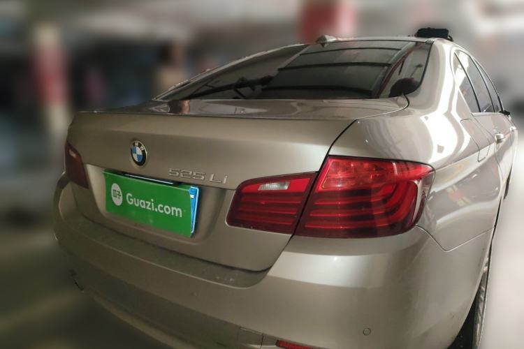 Used BMW 5 Series 2014 525Li Leading Model Rear