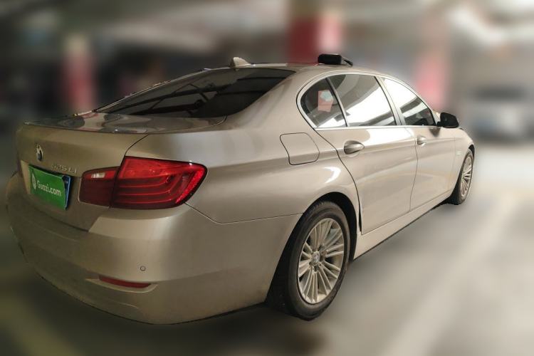 Used BMW 5 Series 2014 525Li Leading Model Rear Right 45 Deg