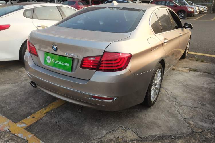 Used BMW 5 Series 2014 525Li Luxury Design Package Rear Right 45 Deg