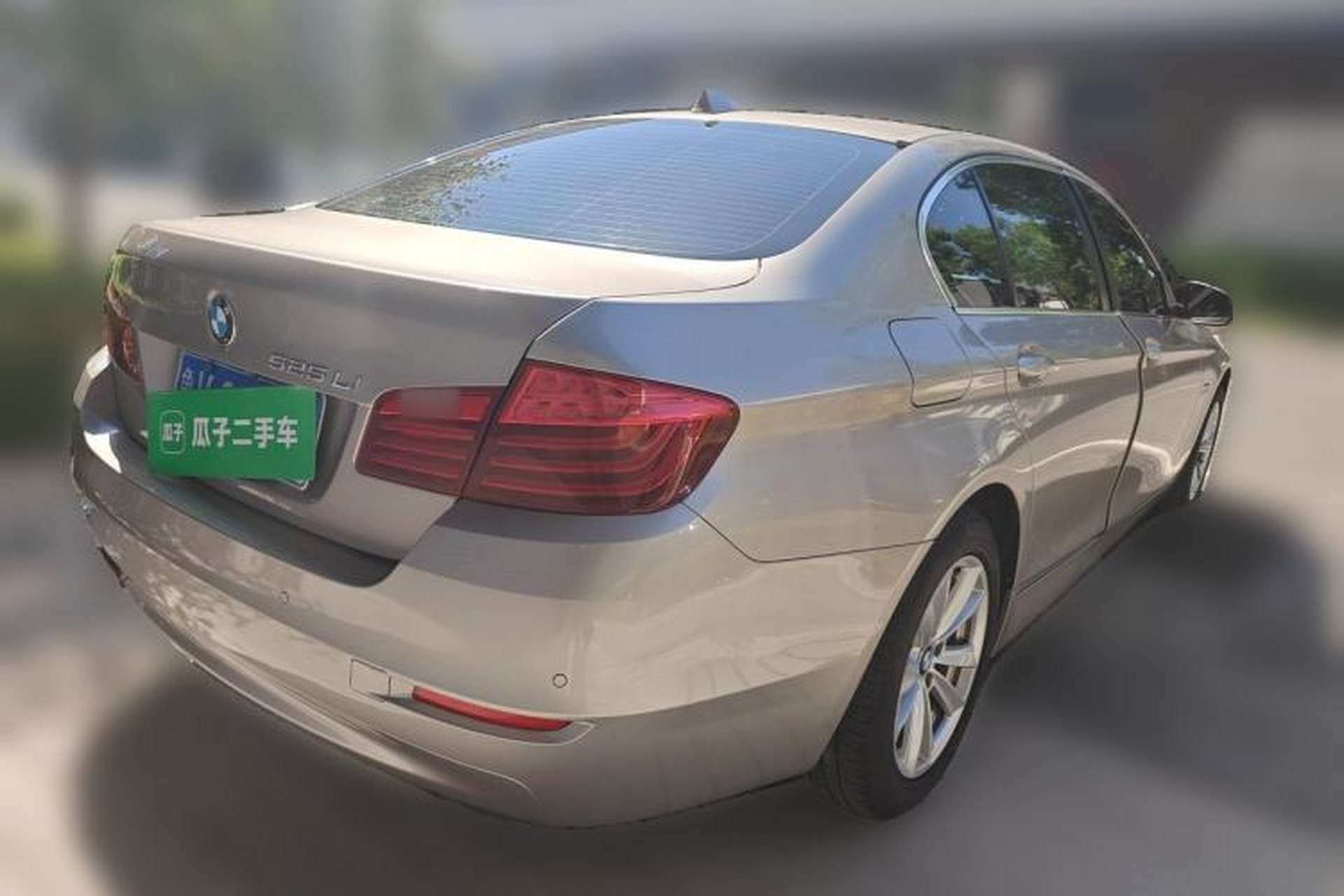 Used BMW 5 Series 2014 520Li Elegant Model Rear Right 45 Deg
