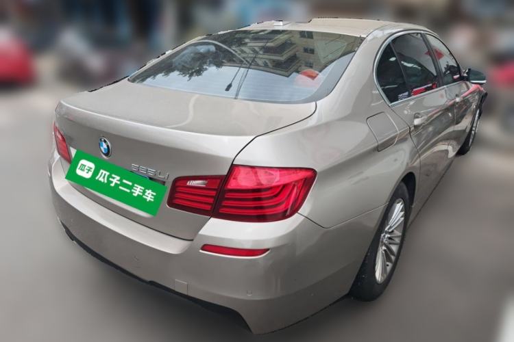 Used BMW 5 Series 2014 525Li Leading Model Rear Right 45 Deg
