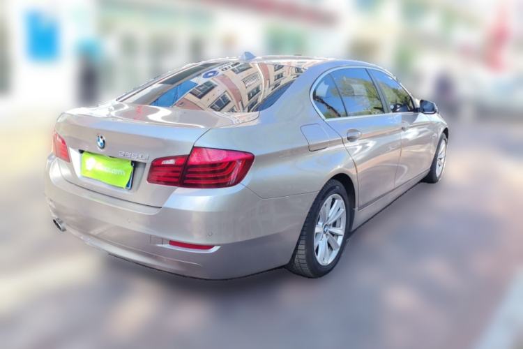 Used BMW 5 Series 2014 520Li Elegant Model Rear Right 45 Deg