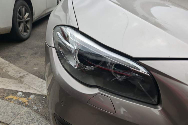 Used BMW 5 Series 2014 525Li Leading Model Right Front Headlight