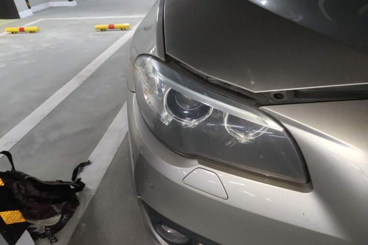 Used BMW 5 Series 2014 520Li Elegant Model Right Front Headlight