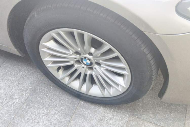 Used BMW 5 Series 2014 525Li Leading Model Right Front Wheel Hub