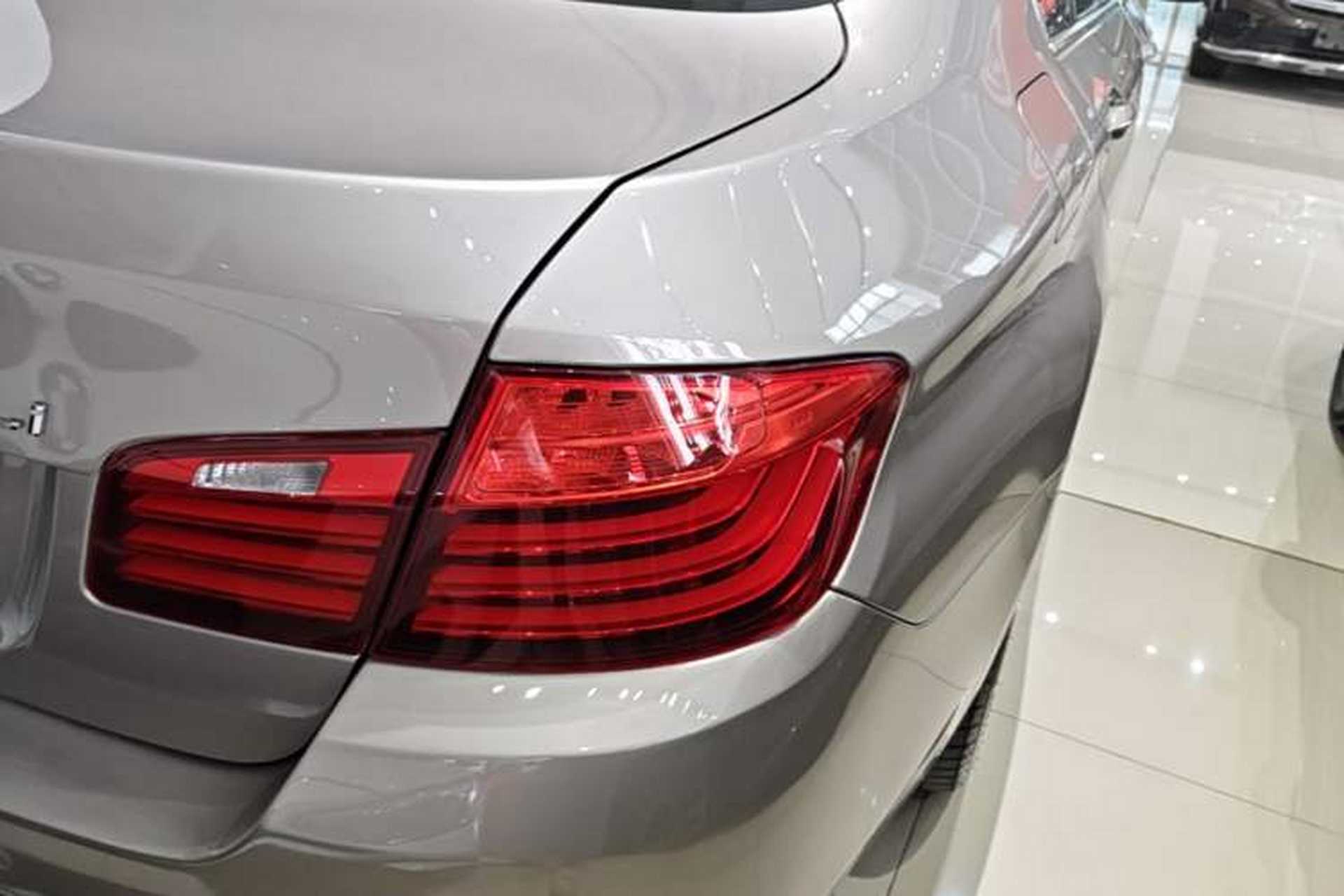 Used BMW 5 Series 2014 528Li Luxury Design Package Right Rear Taillight
