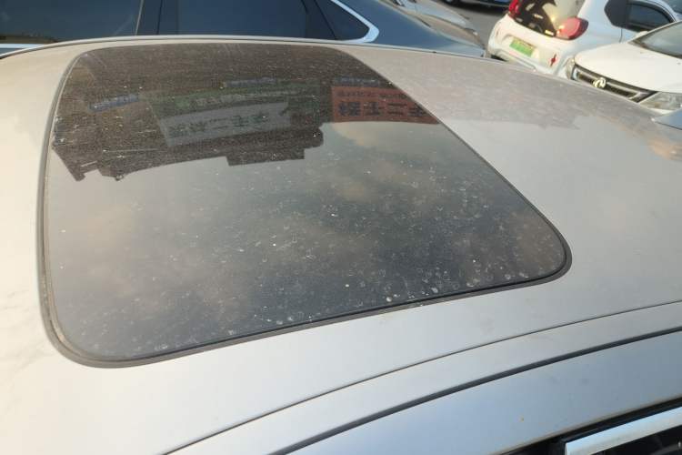 Used BMW 5 Series 2014 525Li Luxury Design Package Roof