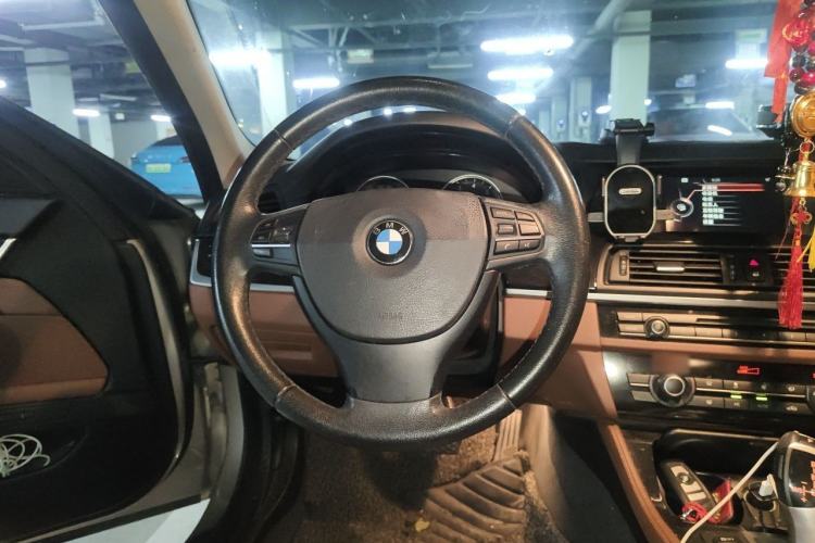 Used BMW 5 Series 2014 520Li Elegant Model Steering Wheel
