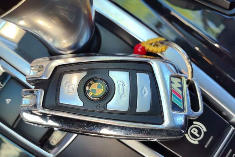 Used BMW 5 Series 2014 520Li Elegant Model Vehicle Key