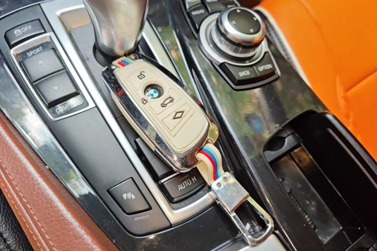 Used BMW 5 Series 2014 520Li Elegant Model Vehicle Key