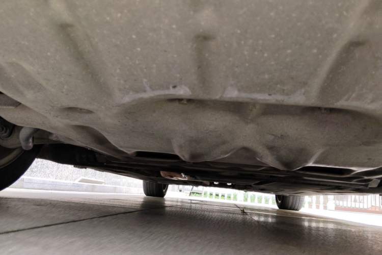 Used BMW 5 Series 2015 535Li Leading Model Chassis Front