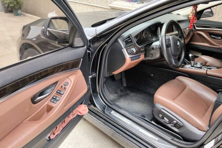 Used BMW 5 Series 2015 535Li Leading Model Driver Seat