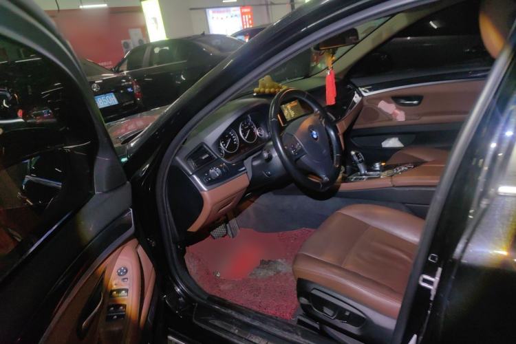 Used BMW 5 Series 2015 520i Elegant Edition Driver Seat