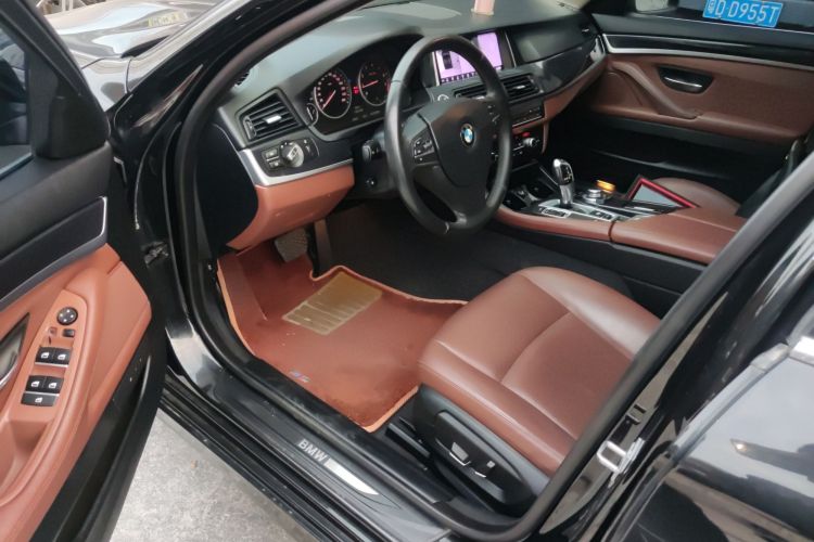 Used BMW 5 Series 2015 520i Elegant Edition Driver Seat