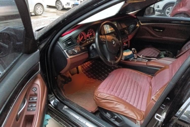Used BMW 5 Series 2015 520i Elegant Edition Driver Seat