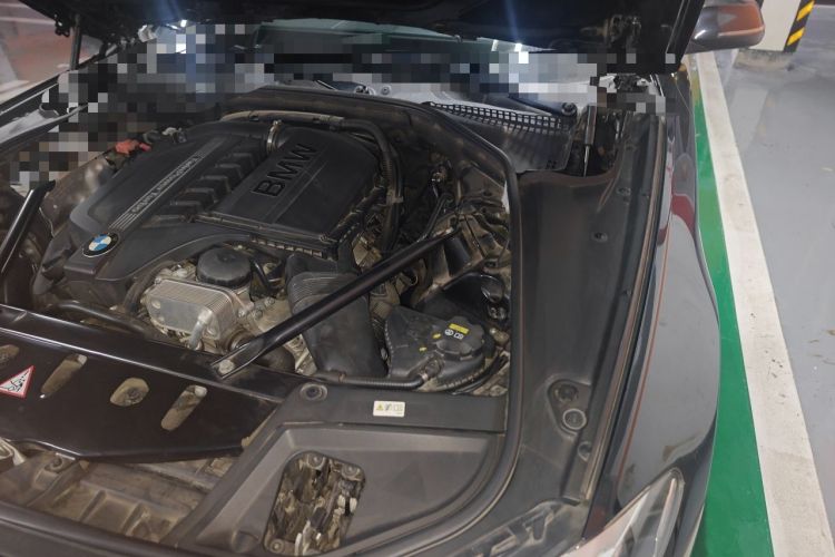 Used BMW 5 Series 2015 535Li Leading Model Engine Bay Left