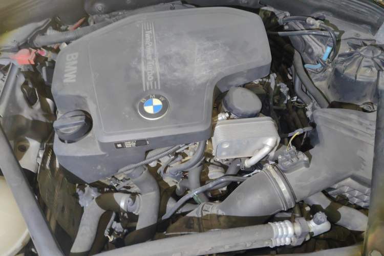 Used BMW 5 Series 2015 520i Elegant Edition Engine Bay