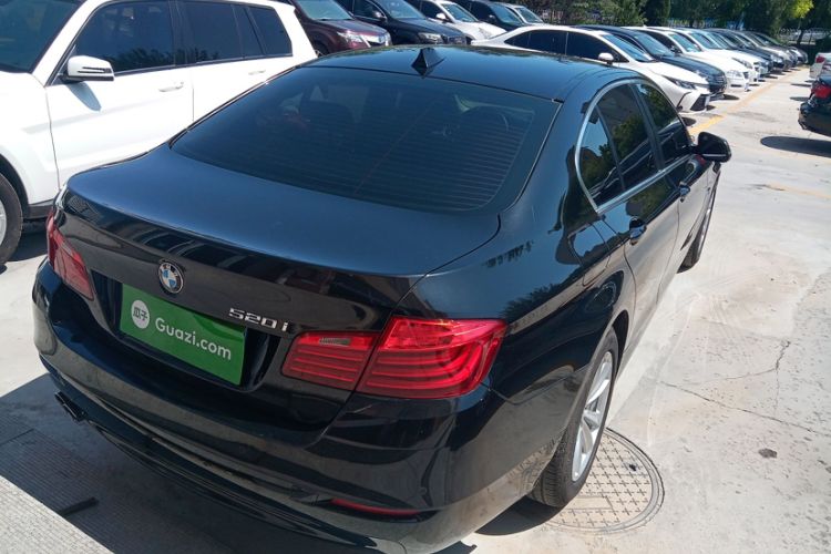 Used BMW 5 Series 2015 520i Elegant Edition Exterior 4