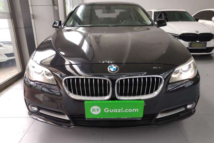 Used BMW 5 Series 2015 520i Elegant Edition Front