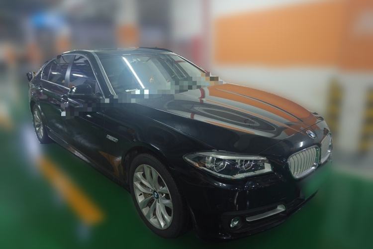 Used BMW 5 Series 2015 535Li Leading Model Front Right 45 Deg