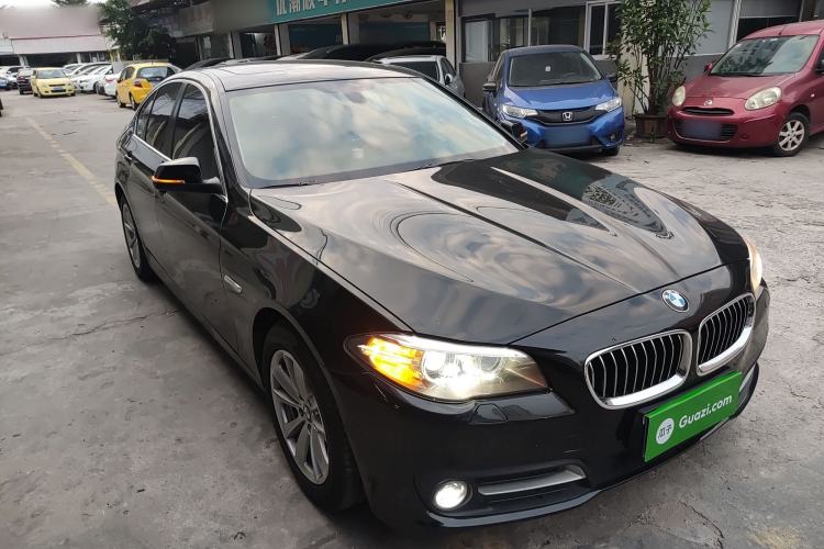 Used BMW 5 Series 2015 520i Elegant Edition Front Right 45 Deg