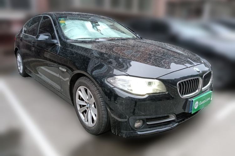 Used BMW 5 Series 2015 520i Elegant Edition Front Right 45 Deg
