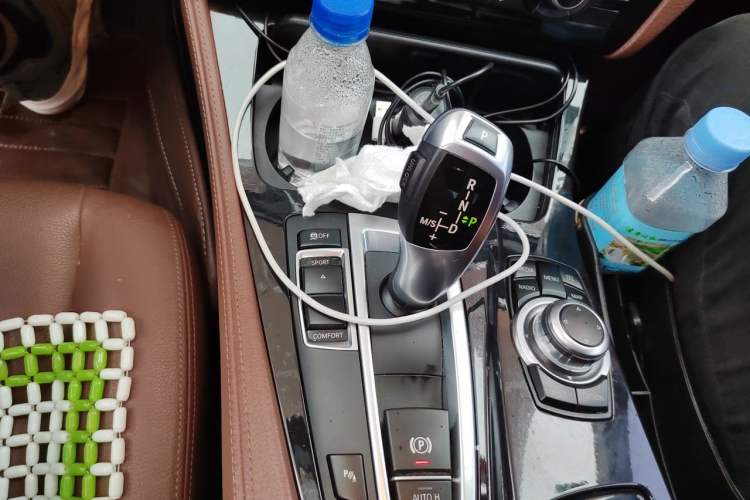 Used BMW 5 Series 2015 520i Elegant Edition Gear Lever