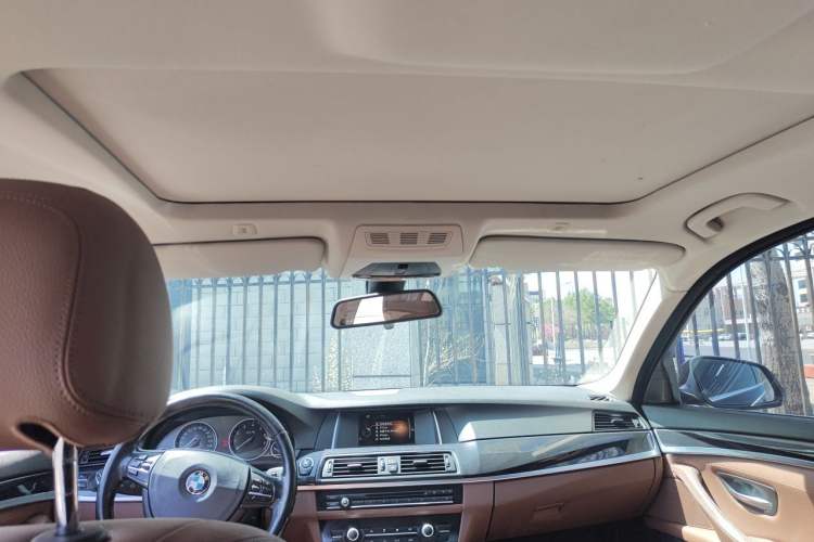 Used BMW 5 Series 2015 520i Elegant Edition Headliner